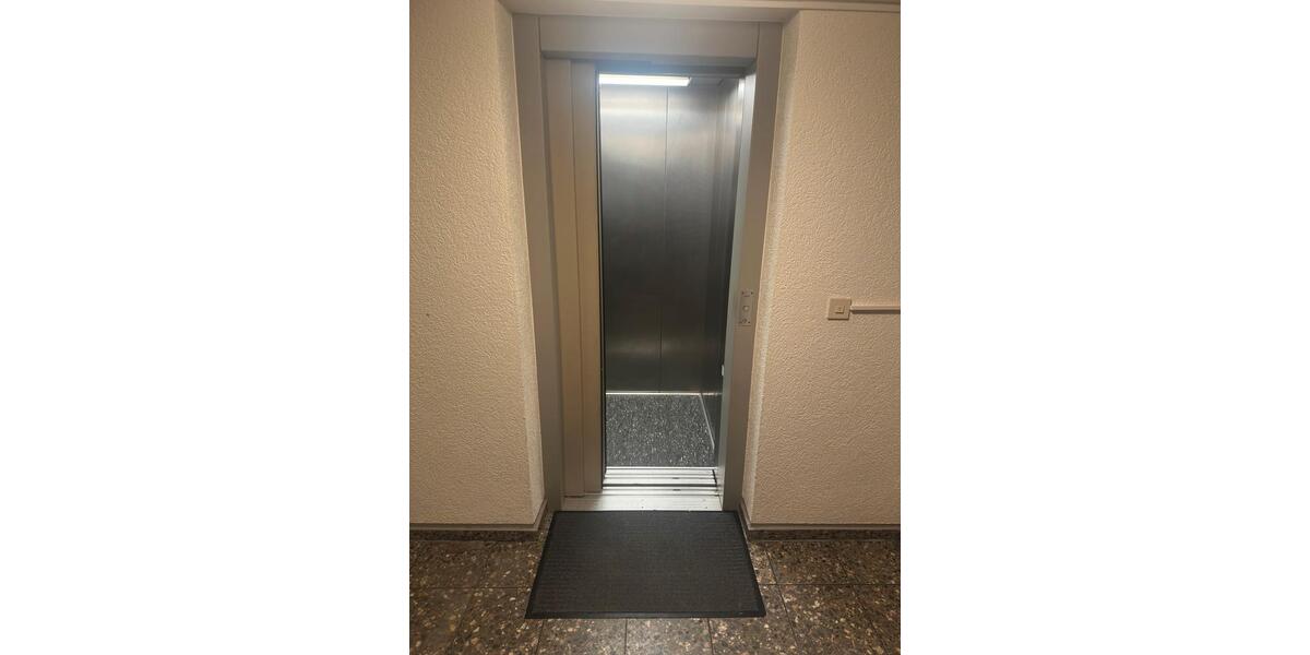 Etagenwohnung Remscheid - 4 Zimmer, 97 m&sup2;, 230.000&euro; | Angebot:27071952