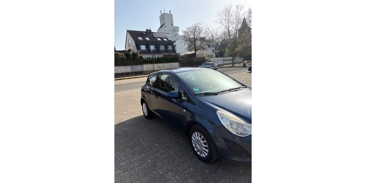 Opel Corsa 166.000 km 2.400 &euro; Köln 51149