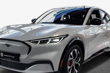 Ford Mustang Mach-E 17.689 km 41.990 &euro; Düsseldorf 40233