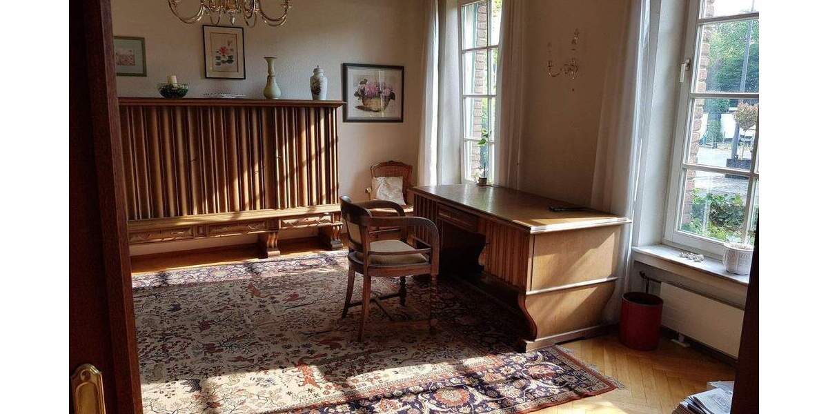 Großzügiges Haus in bester Wohnlage in Köln-Müngersdorf provisionfrei von Privat 7 zimmer