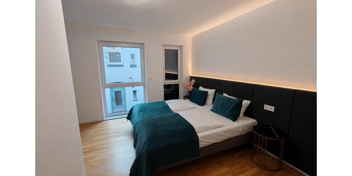 Einfamilienhaus Düsseldorf Stadtbezirk 3 - 4 Zimmer, 135 m&sup2;, 2.900&euro; | Angebot:26084141