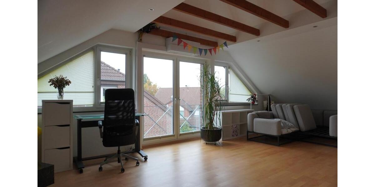 Reiheneckhaus mit Doppelgarage, Garten, PV-Anlage, Speicher 4 zimmer