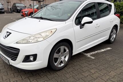 Peugeot 207 189.000 km 2.990 &euro; Köln 50739