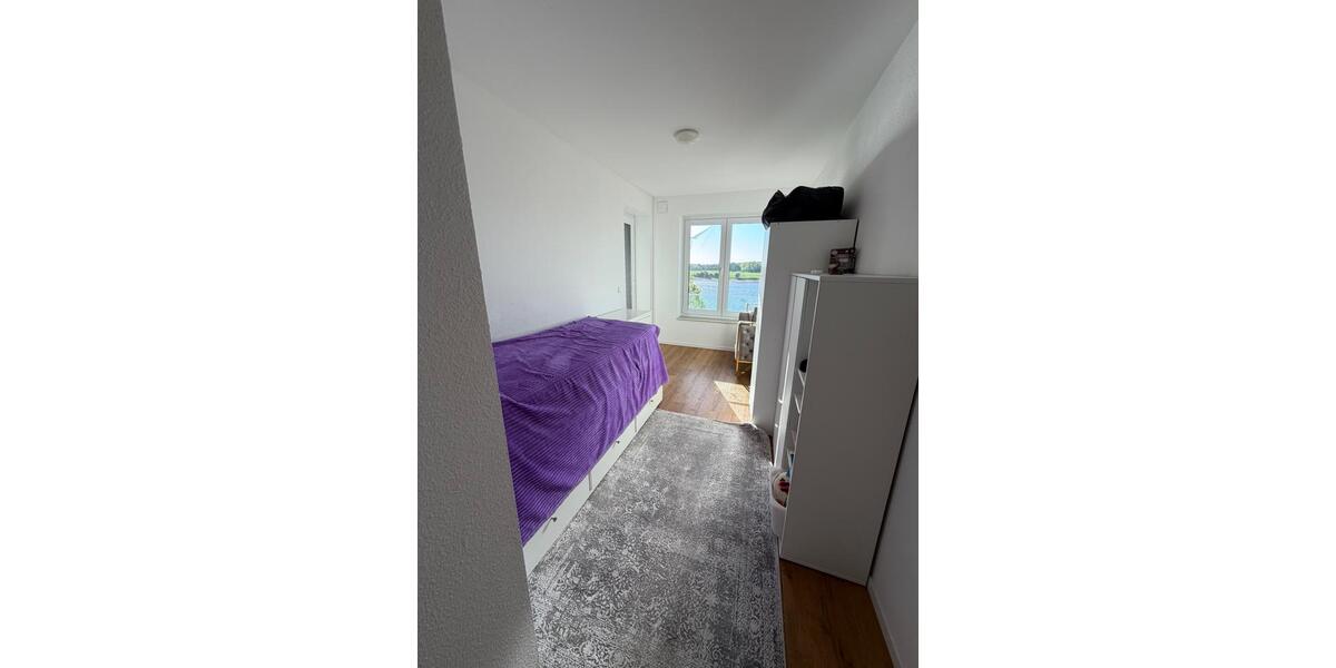 Etagenwohnung Monheim am Rhein - 3 Zimmer, 95 m&sup2;, 2.200&euro; | Angebot:26380582