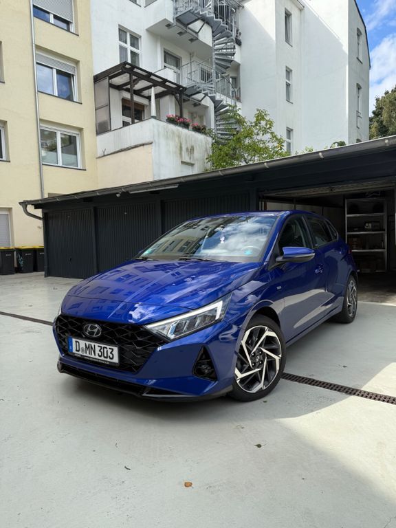 i20