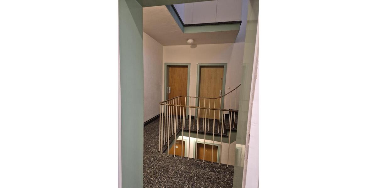 Etagenwohnung Düsseldorf Oberbilk - 1 Zimmer, 30 m&sup2;, 650&euro; | Angebot:25613550