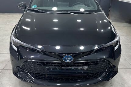 Toyota Corolla 26.000 km 24.900 € Düsseldorf 40227