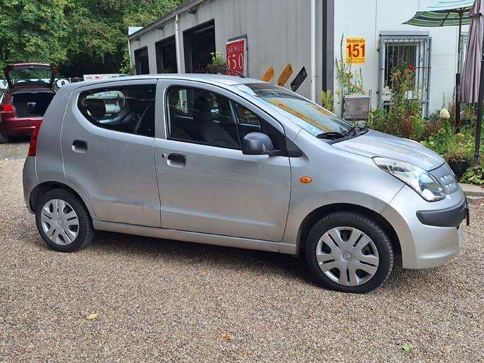 Nissan Pixo 188.000 km 2.390 € Köln Porz-Grengel 51147