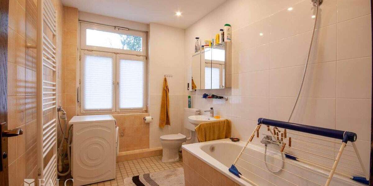 Mehrfamilienhaus, Wohnhaus Frechen Königsdorf - 6 Zimmer, 235 m&sup2;, 400.000&euro; | Angebot:24766754