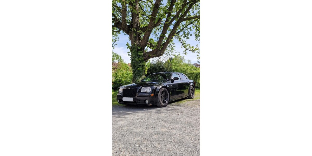 Chrysler 300C 290.000 km 5.500 &euro; Köln 50667
