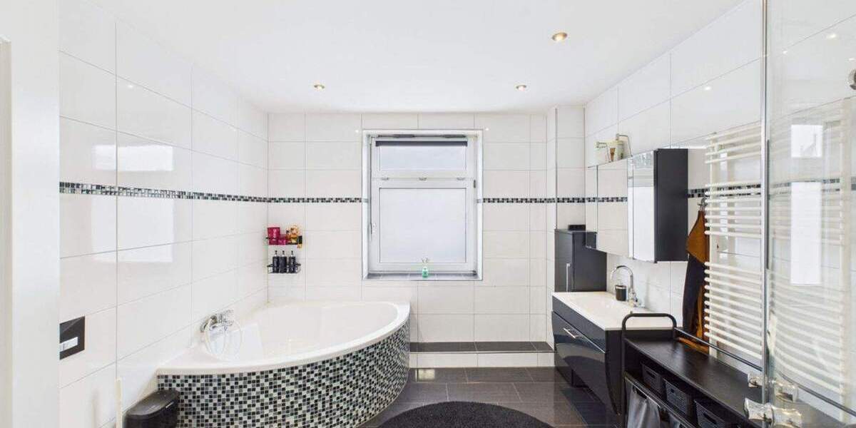 Mehrfamilienhaus, Wohnhaus Langenfeld Immigrath - 1 Zimmer, 338 m&sup2;, 1.050.000&euro; | Angebot:23983356