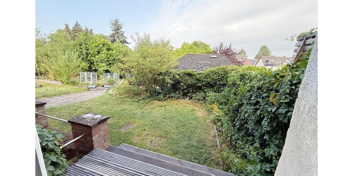 Doppelhaushälfte mit großem Garten und viel Nutzfläche 6 zimmer