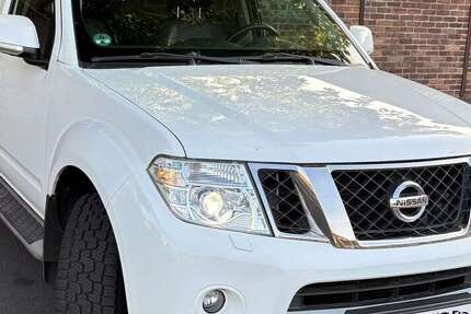 Nissan Pathfinder 144.500 km 18.499 &euro; Köln 50999