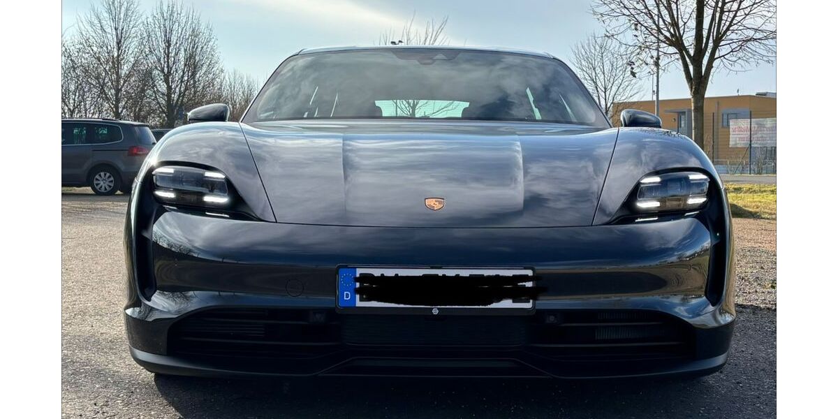 Porsche Taycan 12.000 km 66.500 &euro; Bergheim 50129
