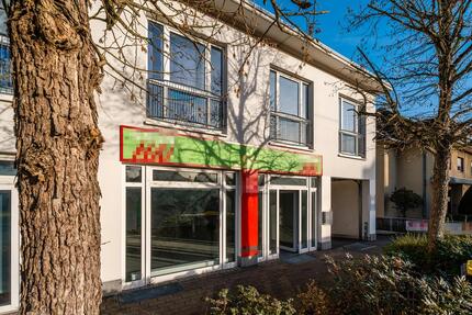 Sichtbarkeit in verkehrsgünstiger Lage.... zimmer