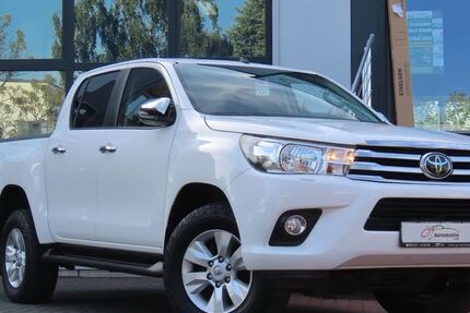 Toyota Hilux 266.352 km 23.900 &euro; Neuss 41469