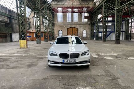 BMW 730