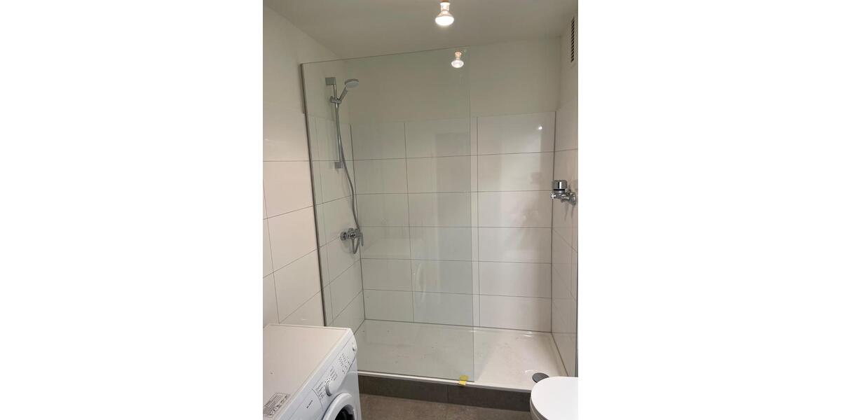 EXKLUSIVE, KERNSANIERTE SINGLE WOHNUNG IN ZENTRALER LAGE ! 1 zimmer