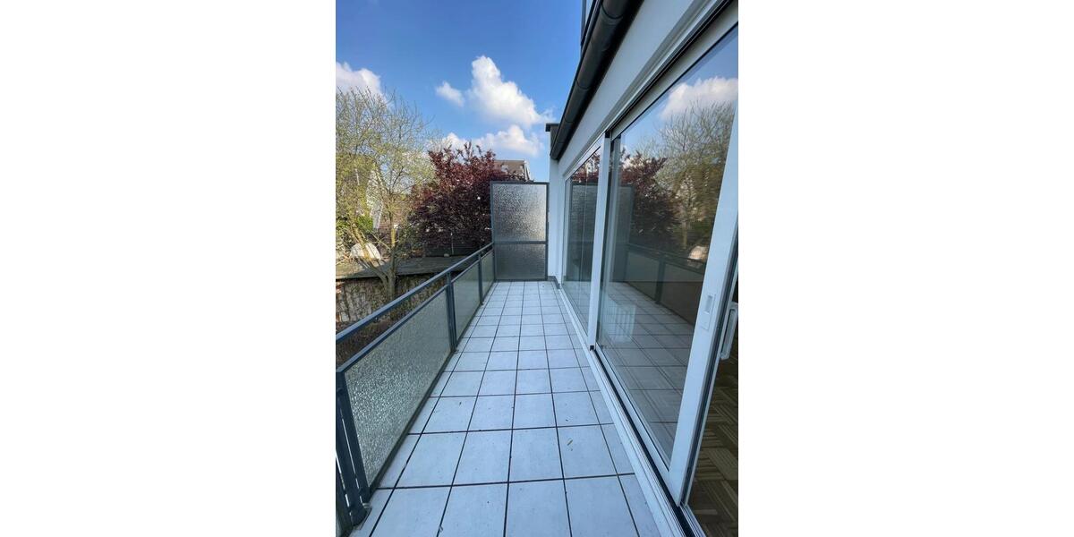 Etagenwohnung Düsseldorf Niederkassel - 3 Zimmer, 85 m&sup2;, 1.235&euro; | Angebot:26215019