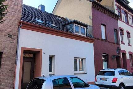 Bezugsfreies Einfamilien- und vermietetes Appartementhaus in schöner Düsseldorfer Wohnlage 1 zimmer