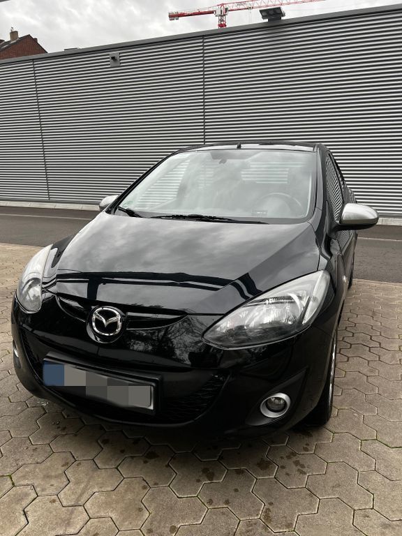 Mazda 2 142.000 km 4.250 € Düsseldorf 40213