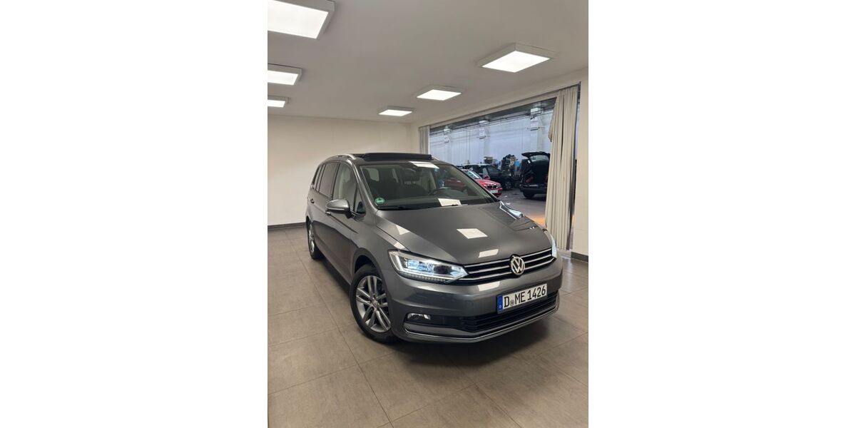 VW Touran 137.000 km 14.000 &euro; Düsseldorf 40227