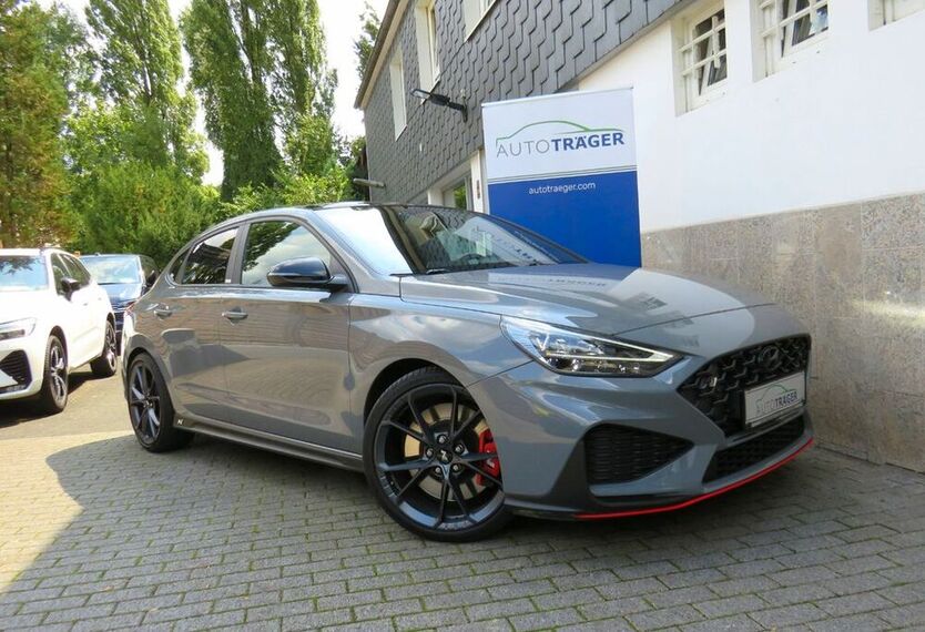 i30