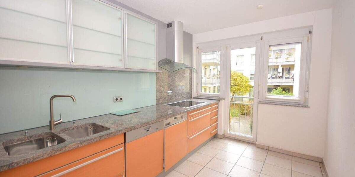 Bezugsfreie, moderne 4-Zimmerwohnung im Herzen von Liblar 4 zimmer