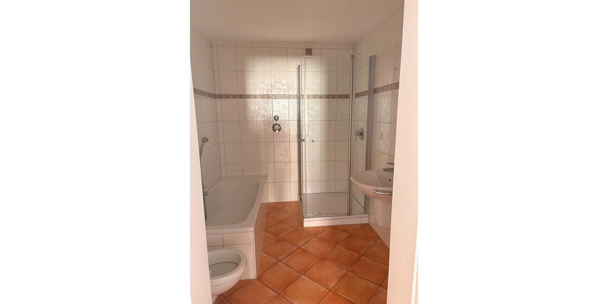 Etagenwohnung Leverkusen Schlebusch - 2 Zimmer, 65 m&sup2;, 950&euro; | Angebot:26320456