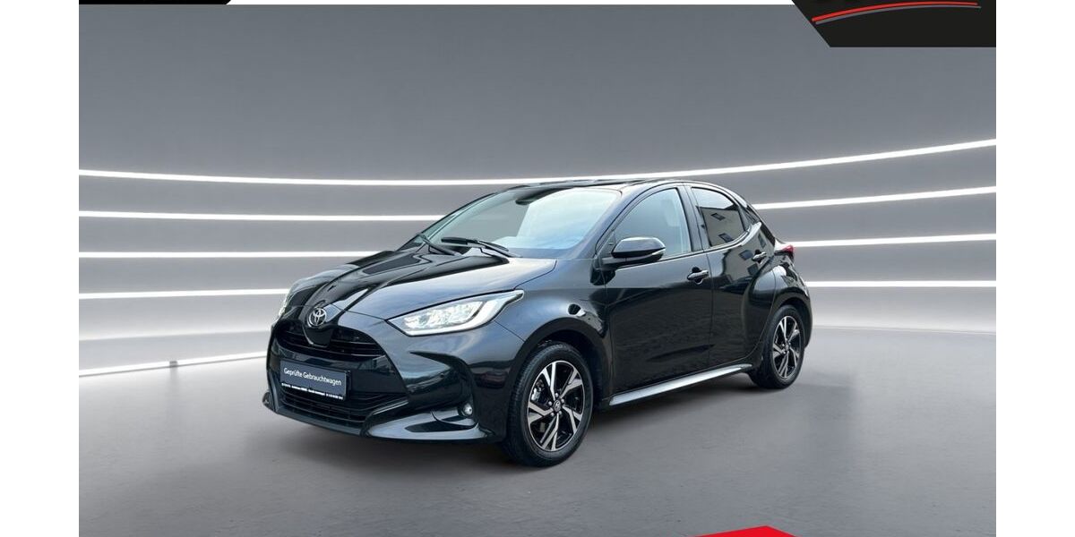 Toyota Yaris 15.000 km 21.950 &euro; Overath 51491