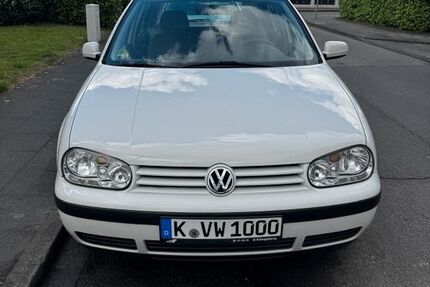 VW Golf 163.000 km 2.200 &euro; Köln 51069