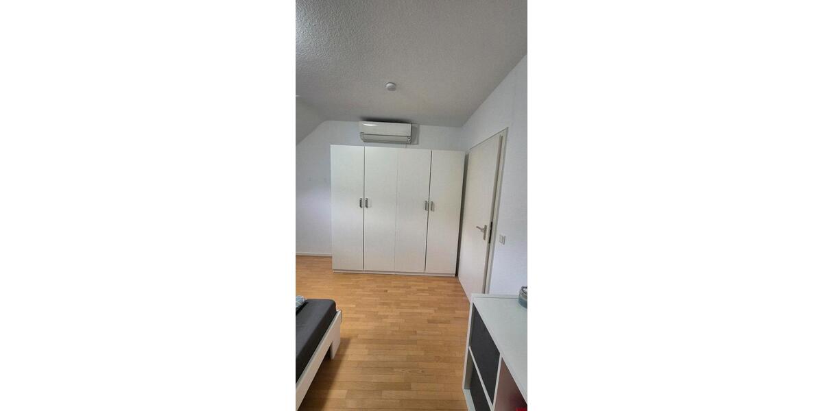 Charmante 2-Zimmer- DG-Wohnung in Oberkassel 2 zimmer