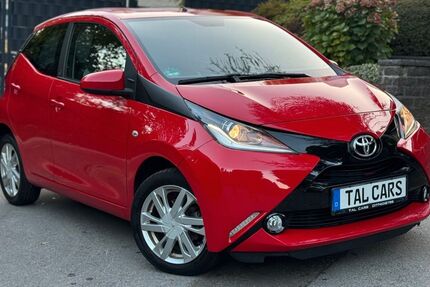 Toyota Aygo (X) 65.000 km 12.199 € Wuppertal 42283