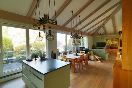 Außergewöhnliche Penthouse-Wohnung mit 2 Dachterrassen in Ohligs 3.5 zimmer