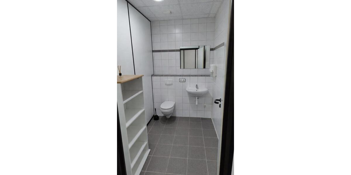 Büro-Praxis-Agentur-Arbeiträume-Atelierräume zimmer