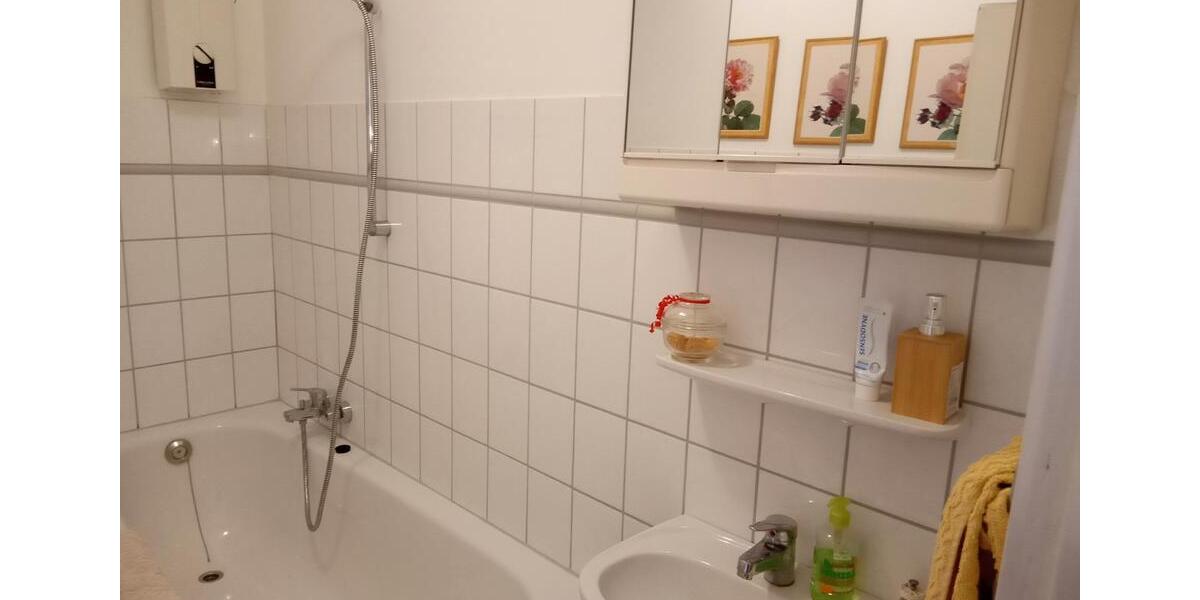 Etagenwohnung Langenfeld (Rheinland) - 1 Zimmer, 30 m&sup2;, 540&euro; | Angebot:26193506