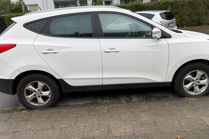 Hyundai ix35 82.000 km 10.000 € Hilden 40724