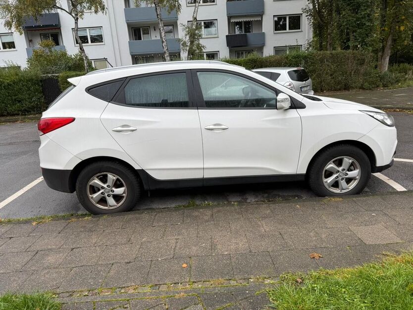 Hyundai ix35 82.000 km 10.000 € Hilden 40724