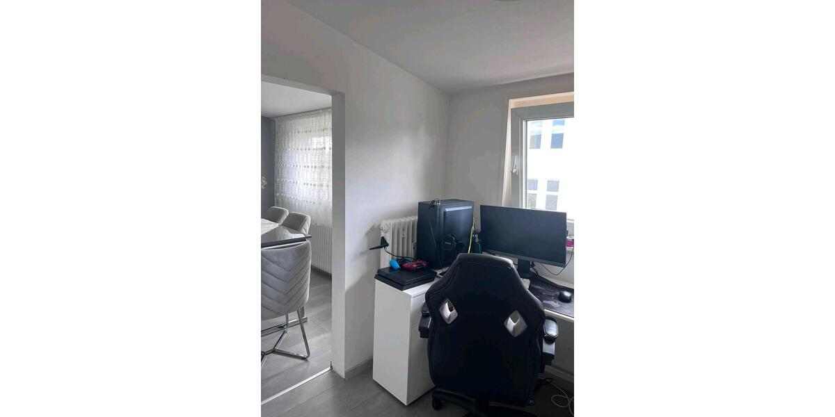 Dachgeschoßwohnung Remscheid Reinshagen - 3.5 Zimmer, 65 m&sup2;, 120.000&euro; | Angebot:26961068