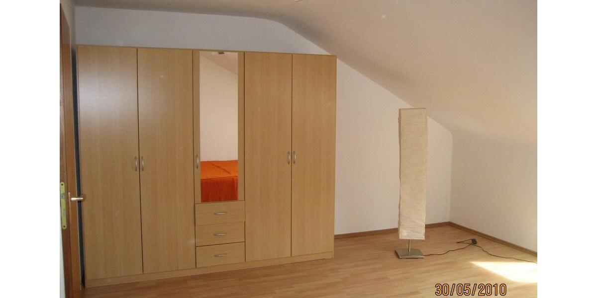 Attraktive Dachgeschosswohnung, 60 m² 2. Etage Neuss Pomona 2.5 zimmer