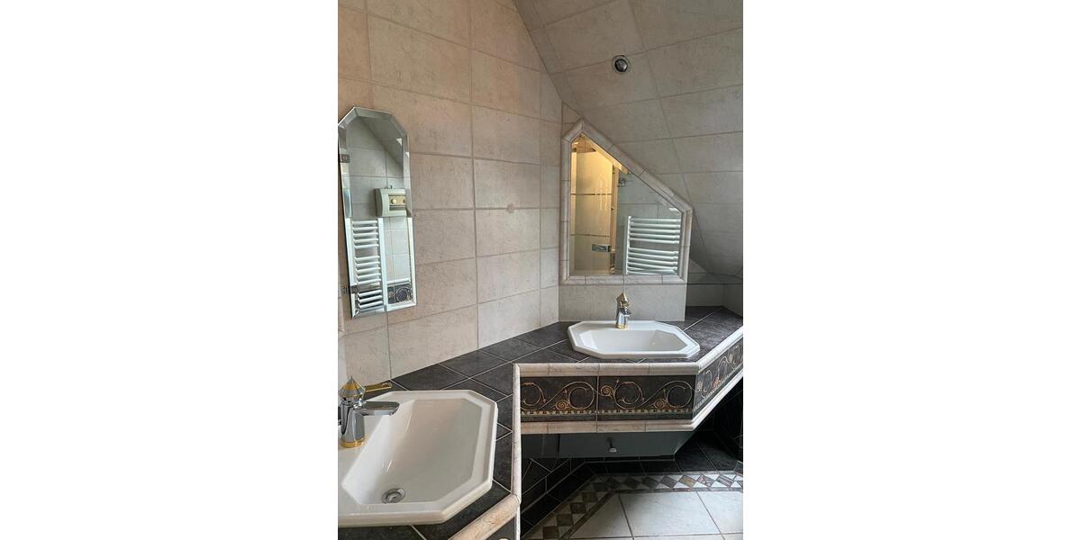 Einfamilienhaus mit privatem Wellnessbereich (für Paare) 1.5 zimmer