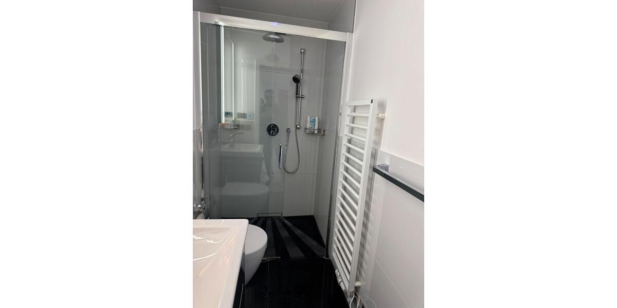 Möblierte Wohnung in Oberkassel mit Rheinblick zu vermieten 2 zimmer