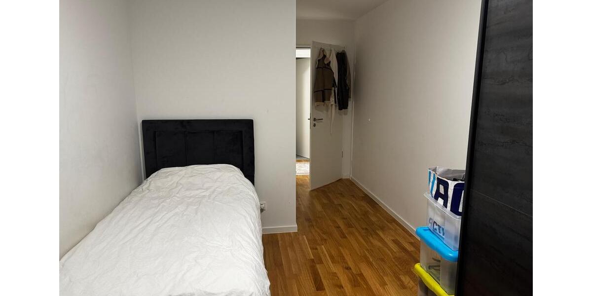 geräumige 3-Zimmer-Wohnung mit Sonnenbalkon und TG-Stellplatz im beliebten Kölner Süden 3 zimmer