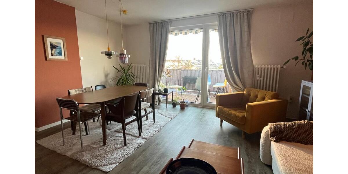 Spacious Rooftop Terrace, Bright Furnished Sublet in Flingern 2.5 zimmer