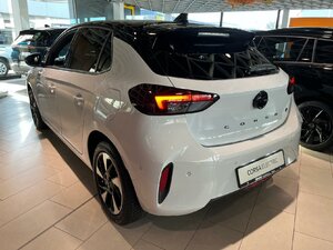 Opel Corsa GS KAM NAV SHZ LHZ CAR PLAY 8.100 km 31.975 &euro; HAAN 42781