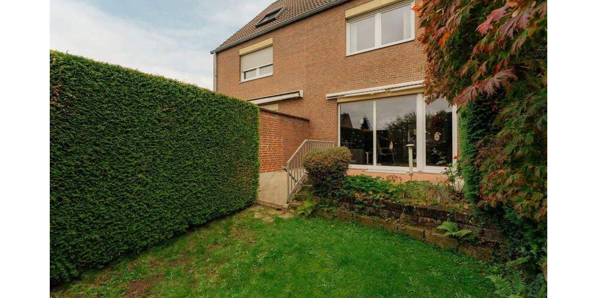 Gepflegtes Reihenmittelhaus in ruhiger Lage von Schlebusch 4 zimmer