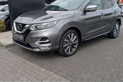 Nissan Qashqai 72.097 km 17.885 &euro; Leverkusen 51373