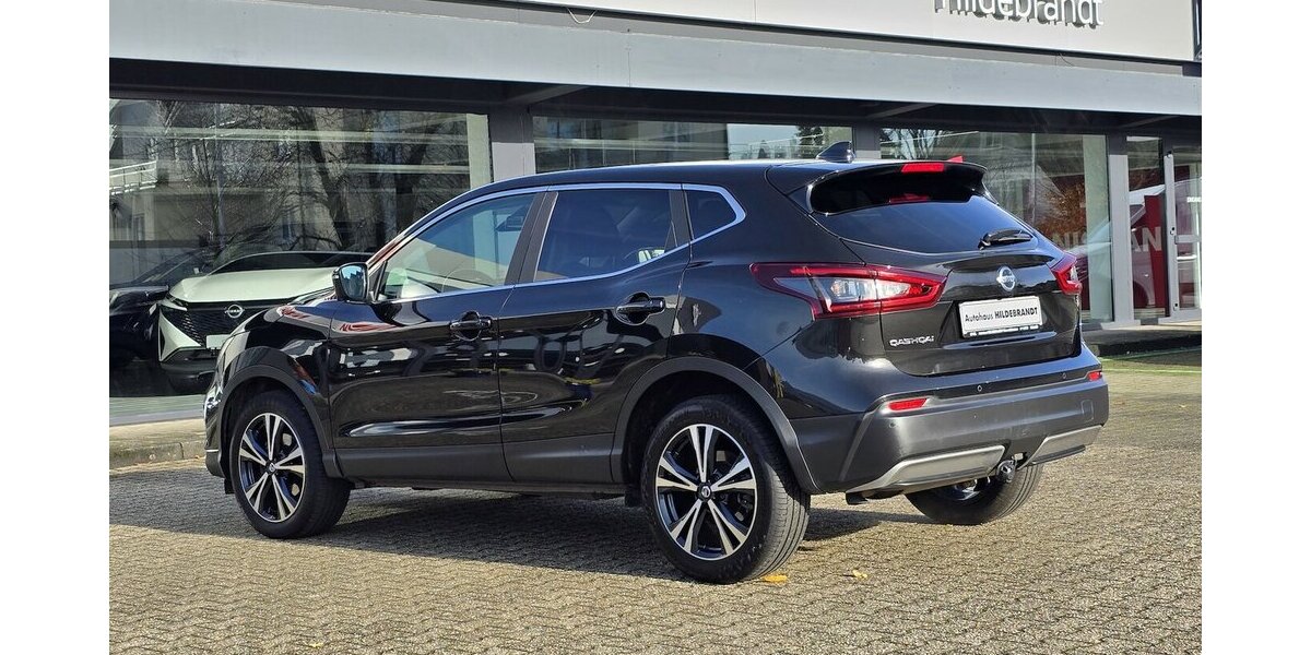 Nissan Qashqai N-Connecta Automatik|AHK|Winterpaket|LED 79.663 km 18.450 &euro; Wermelskirchen 42929