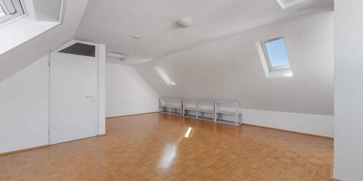 Doppelhaushälfte im Dreikönigsviertel - Stil, Ruhe & Raum für höchste Familienansprüche 5 zimmer