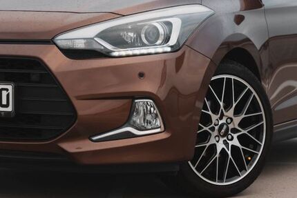 Hyundai i20 97.115 km 7.890 &euro; Neuss 41462